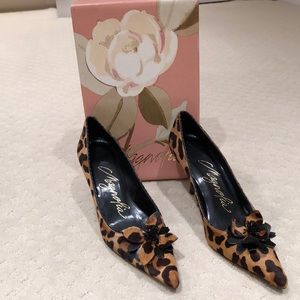 Magnolia calf hair leopard print pump w/ flower